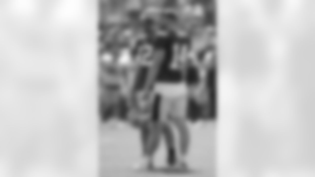 New Orleans Saints quarterback Andy Dalton took the field for practice during 2022 Saints Training Camp presented by Rouses Markets on Wednesday, August 17 against the Green Bay Packers at Ray Nitschke Field in Ashwaubenon, Wisconsin ahead of their game in week 2 of the 2022 NFL Preseason.