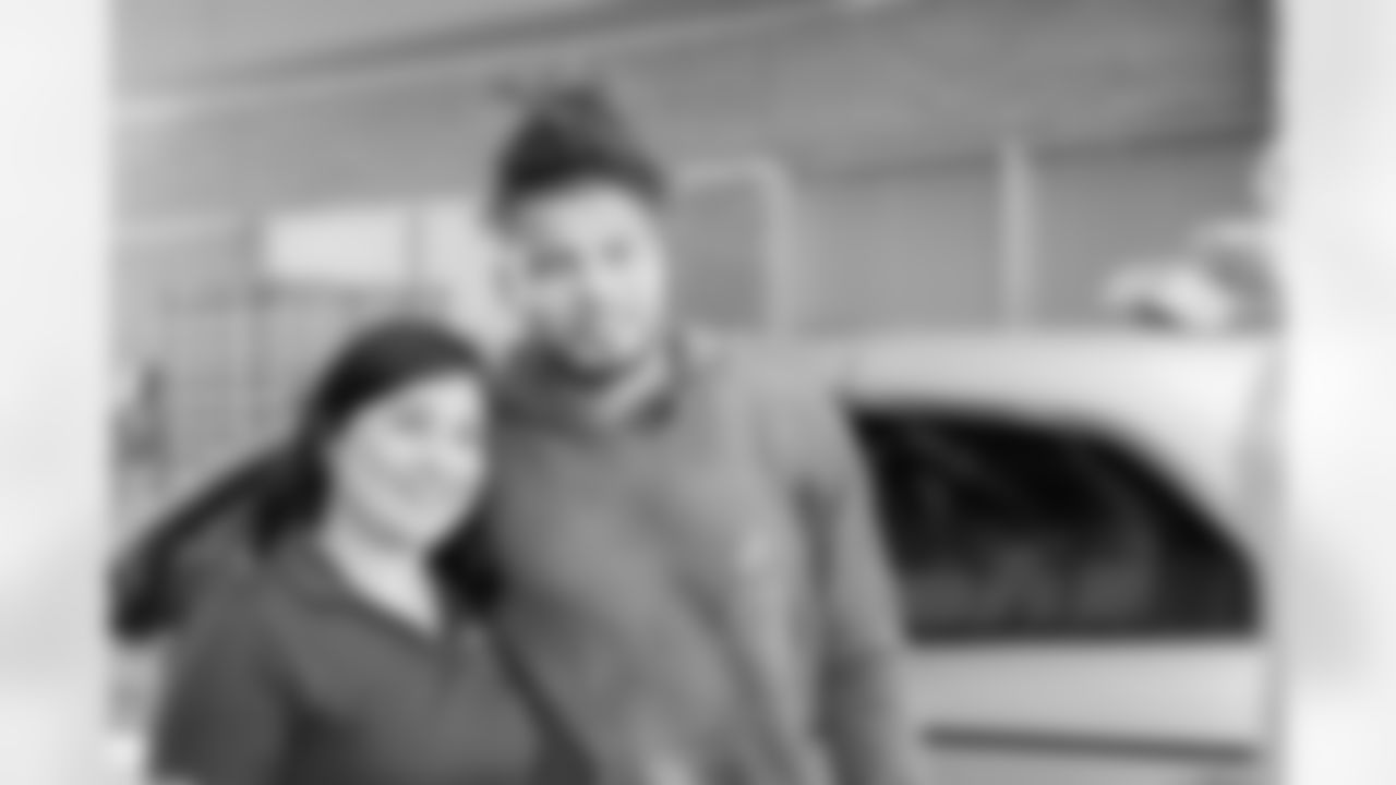 New Orleans Saints safety Tyrann Mathieu and teammates Cam Jordan, Kaden Elliss, Jordan Jackson, and D'Marco Jackson handed out Thanksgiving turkeys and additional food items with Giving Hope New Orleans on Tuesday, November 8 2022.