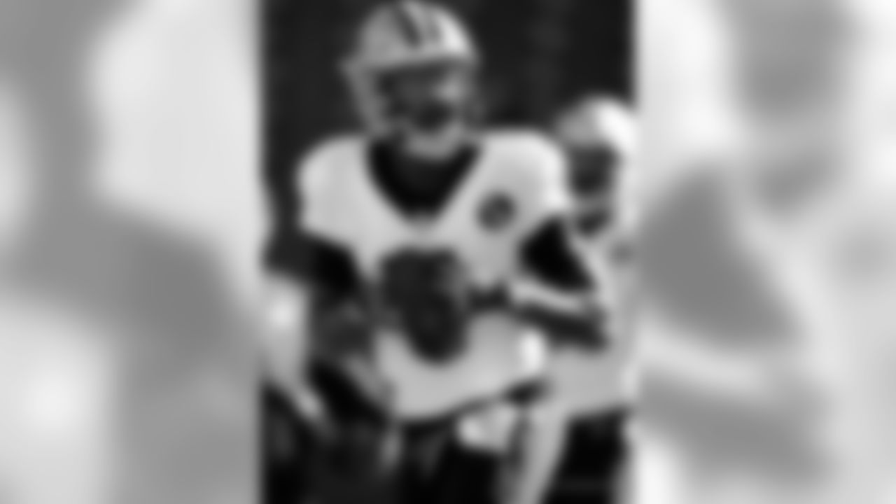 Gallery-Reg-Wk7-Saints-Ravens-Pregame-B-102118-034