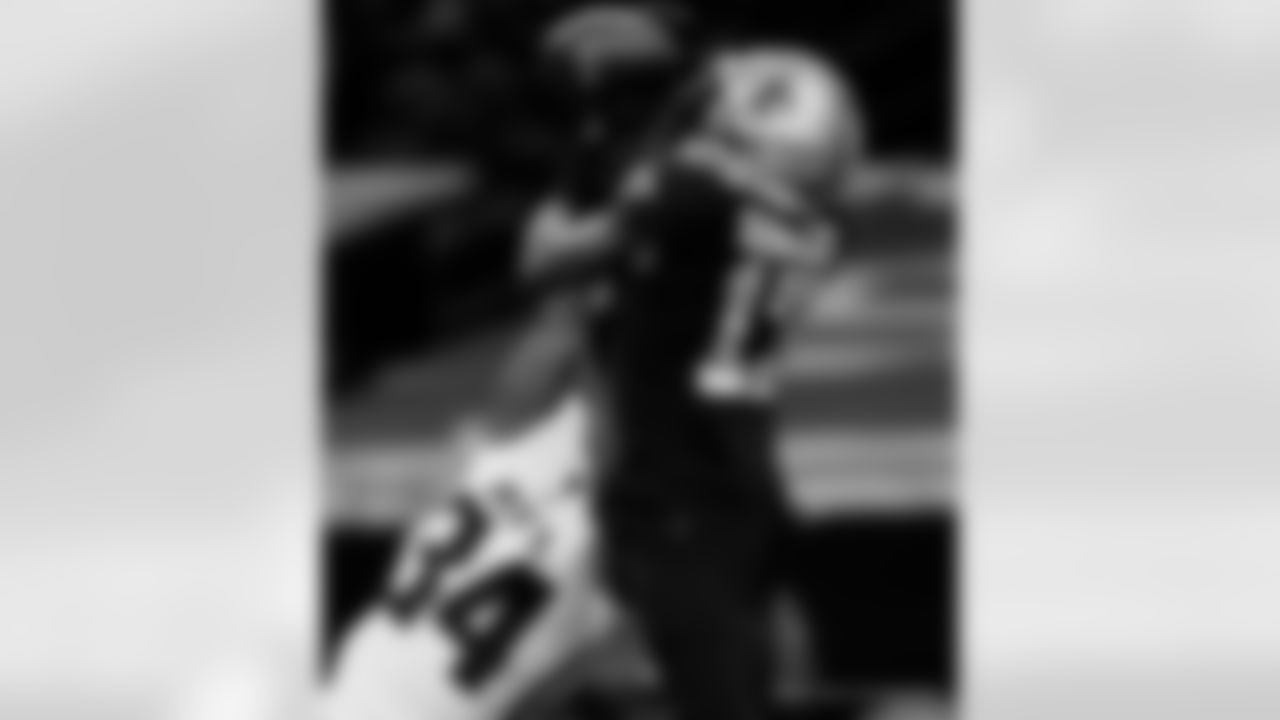Game action photos from the New Orleans Saints vs. Atlanta Falcons matchup in Week 11 of the 2020 NFL season.