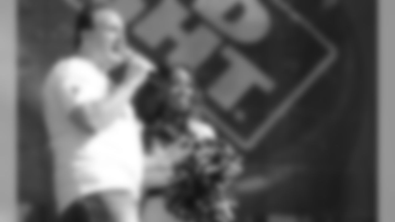Gallery-Champion-Square-Gameday-2560x1440-20190807_0297