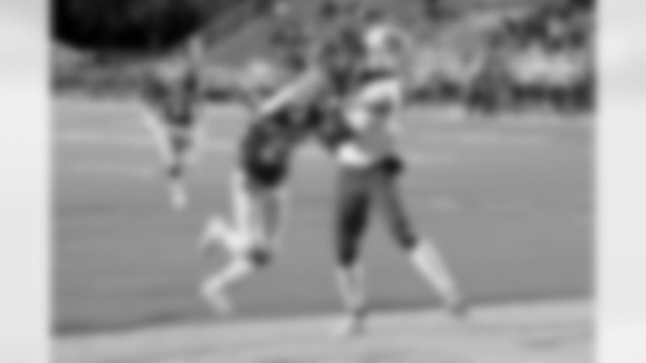 In our Sanderson Farms Louisiana High School Game of the Month, the Brother Martin Crusaders hosted the John Curtis Christian Patriots at Strawberry Stadium on the campus of Southeastern University in Hammond. With the Catholic League title on the line, the two teams slugged it out in a back-and-forth battle, each finding the end zone five times, but it was a Crusader field goal followed by a fourth down stop by the defense in the final minutes that gave Brother Martin the 38-35 win to cap an undefeated season.