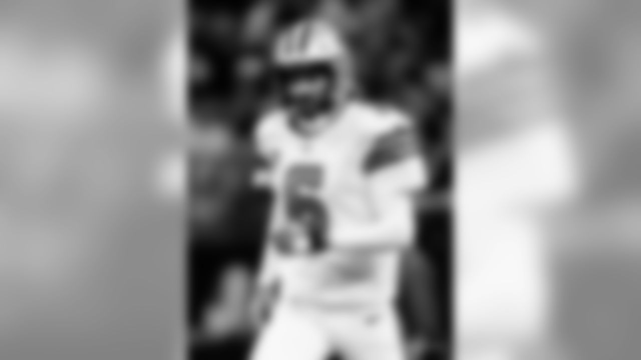Check out the best action shots from the Saints in Week 4 as they host the Dallas Cowboys at the Mercedes-Benz Superdome.
