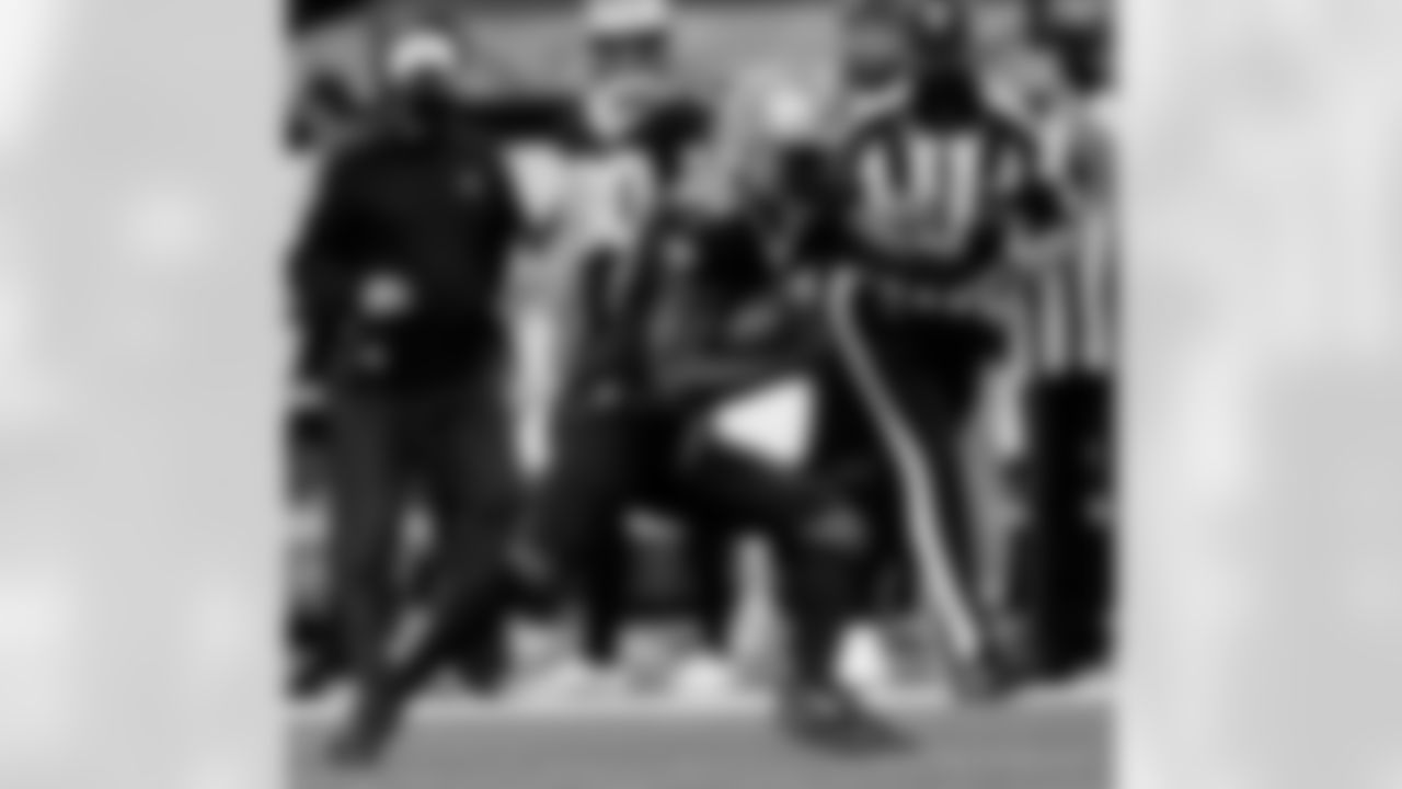 Game action photos from the New Orleans Saints vs. Los Angeles Chargers matchup in Week 5 of the 2020 NFL season.