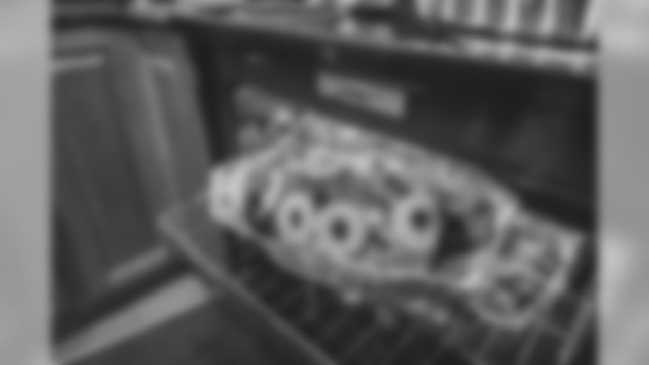 Saintsgiving_Algiers_2560_1440-3