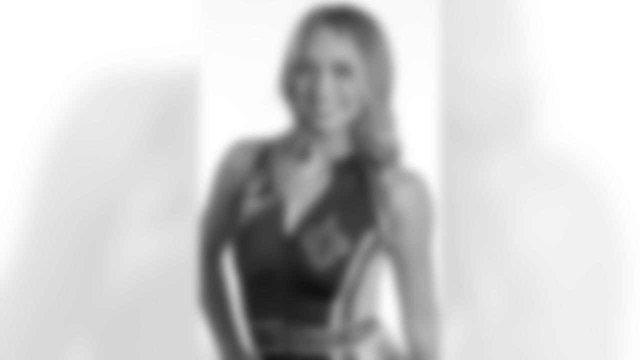 Meet the 57 members of the Saints Cheer Krewe for the upcoming New Orleans Saints 2023 NFL season | Amanda from Columbus, OH