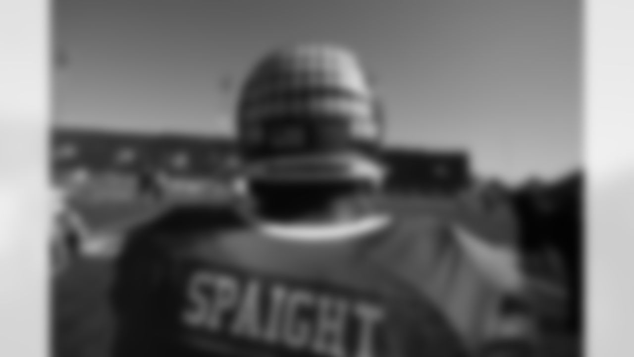 Arkansas outside linebacker Martrell Spaight (47) looks on during the South team practice for the 2015 Senior Bowl at Ladd Peebles Stadium in Mobile, AL on January 21, 2015. (AP Photo/Johnny Vy)