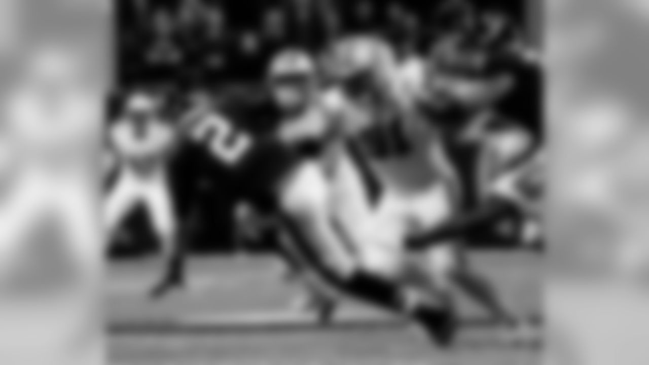 Game action photos from Thursday Night Football on Thanksgiving night 2019 as the New Orleans Saints defeated the Atlanta Falcons in week 13 at Mercedes-Benz Stadium.