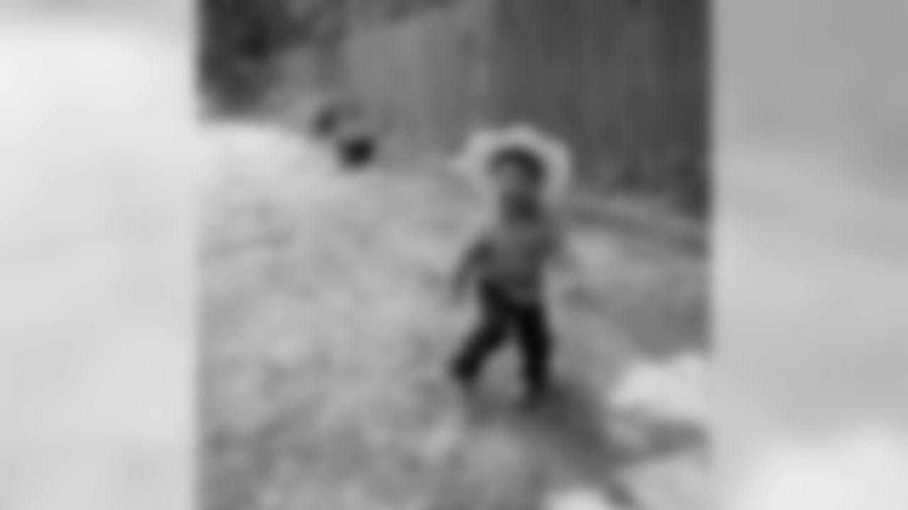 Marcus Davenport: Lil cowboy bebop