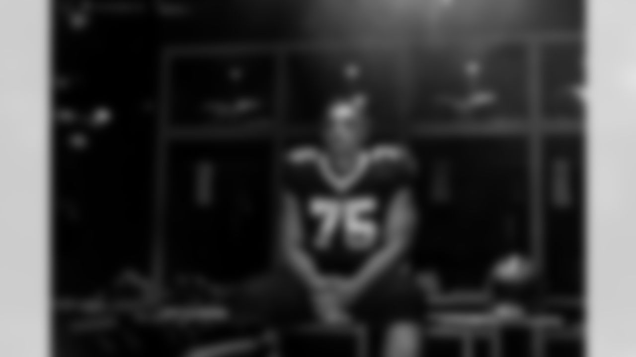 Go behind the scenes as New Orleans Saints players suit up for the team's annual Media Day circuit ahead of the 2022 NFL season.