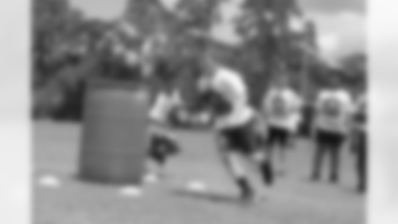 New Orleans Saints safety Marcus Maye hosted a free youth football camp on Saturday, May 14, 2022 in partnership with USA Football FUNdamentals. The event provided New Orleans area youth a unique opportunity to hear and learn from Maye and other NFL stars as well as practice football skills.