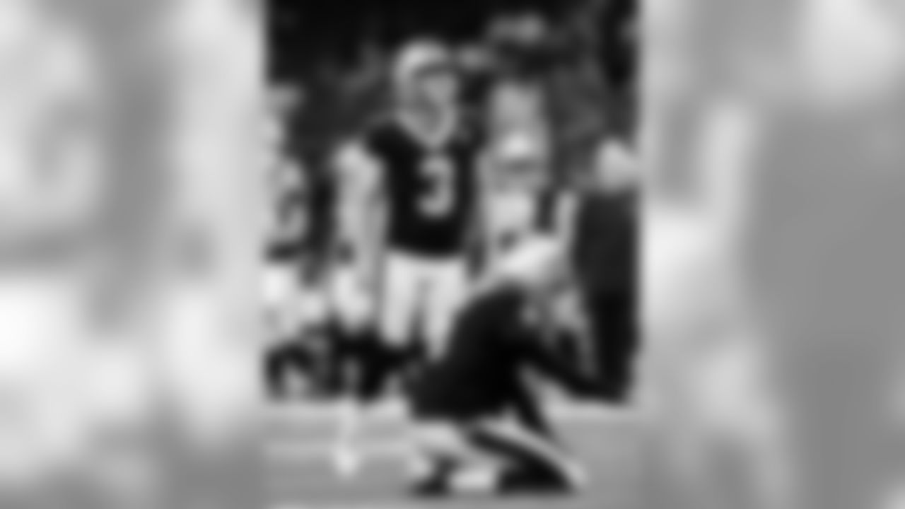 August 18, 2018
Pre Season Game - 1P
Arizona 20 - New Orleans 15 (L)
New Orleans Saints 2018 Season
Michael C. Hebert