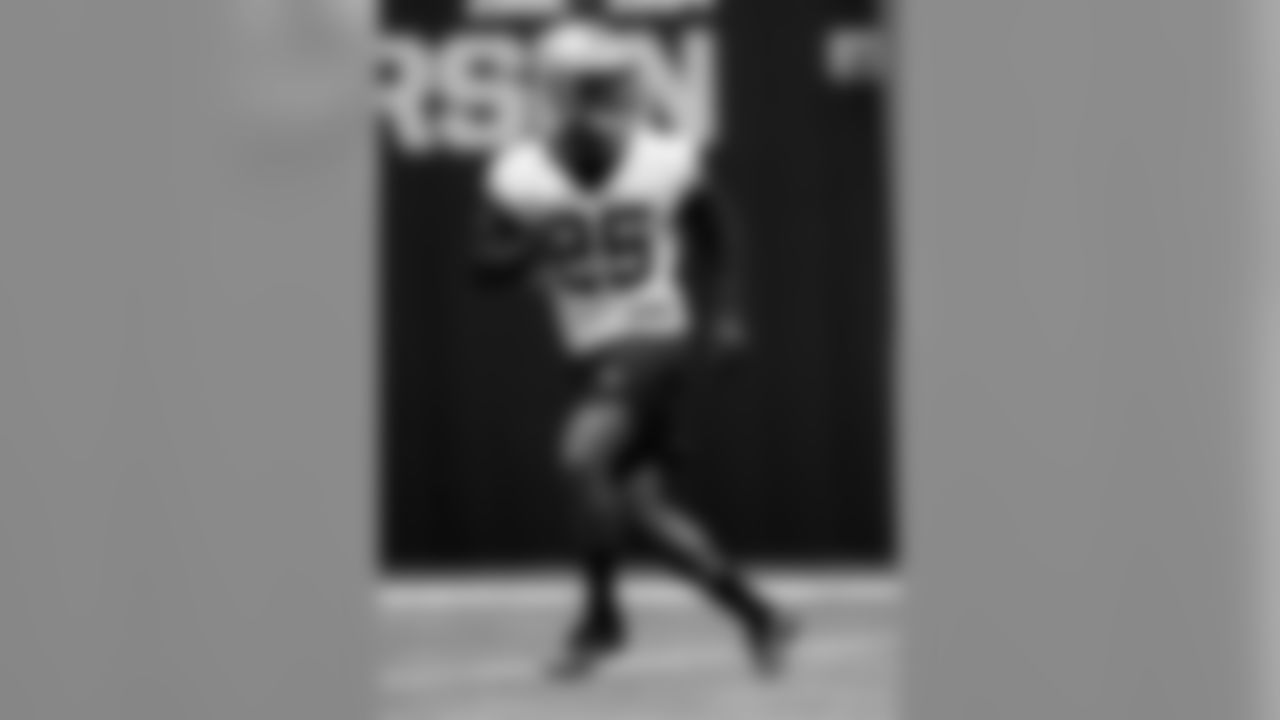 2019 New Orleans Saints - Vet Mini Camp
June 12TH
All Images Copyright Michael C. Hebert
