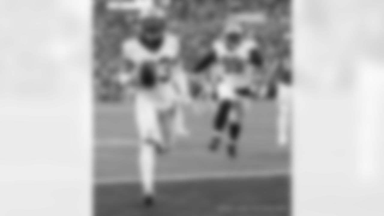 Check out the game action from the New Orleans Saints win against the Philadelphia Eagles in Week 17 of the 2022 NFL season.