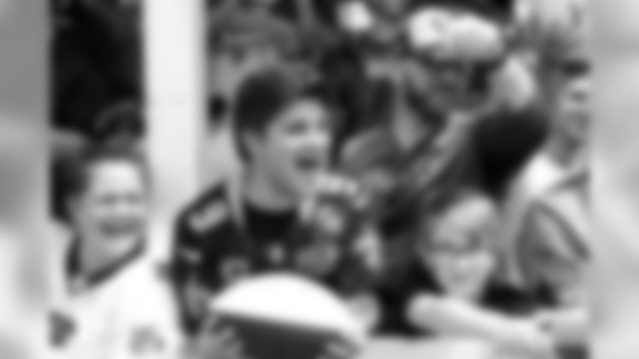 Gallery_TraniningCamp_081219_Fans46