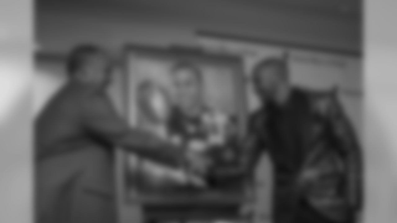 gallery-saints_hof-2560-1440-091418-02661