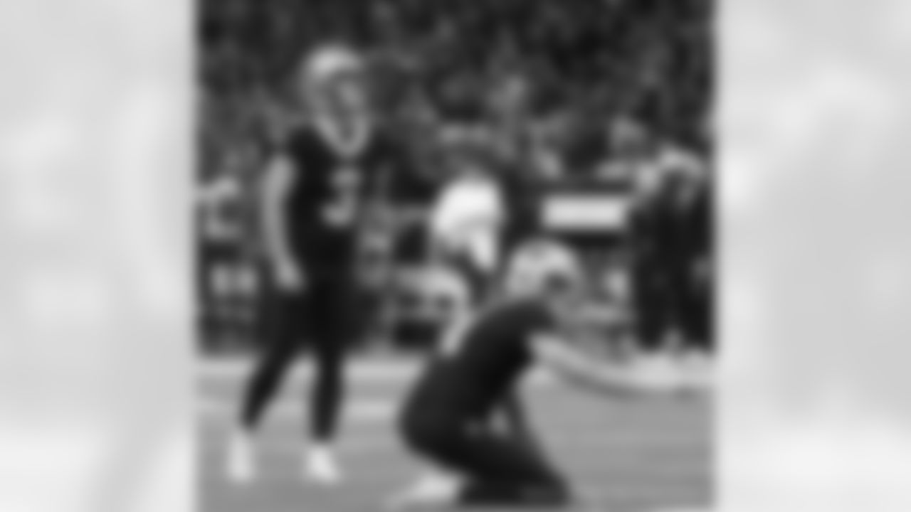 New Orleans Saints punter Blake Gillikin (4) and kicker Wil Lutz (3) in action during their 2022 Week 2 game against the Tampa Bay Buccaneers.