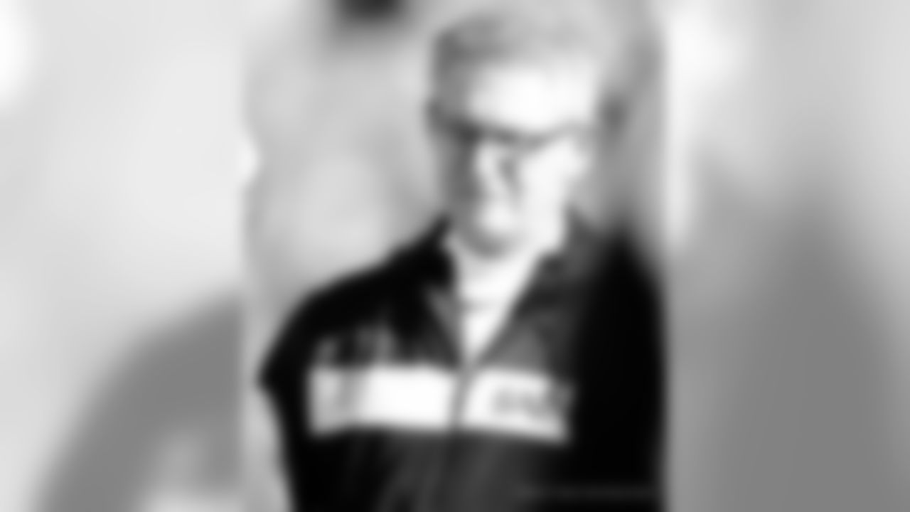 Gallery-Reg-Wk7-Saints-Ravens-Coaches-Staff-102118-024