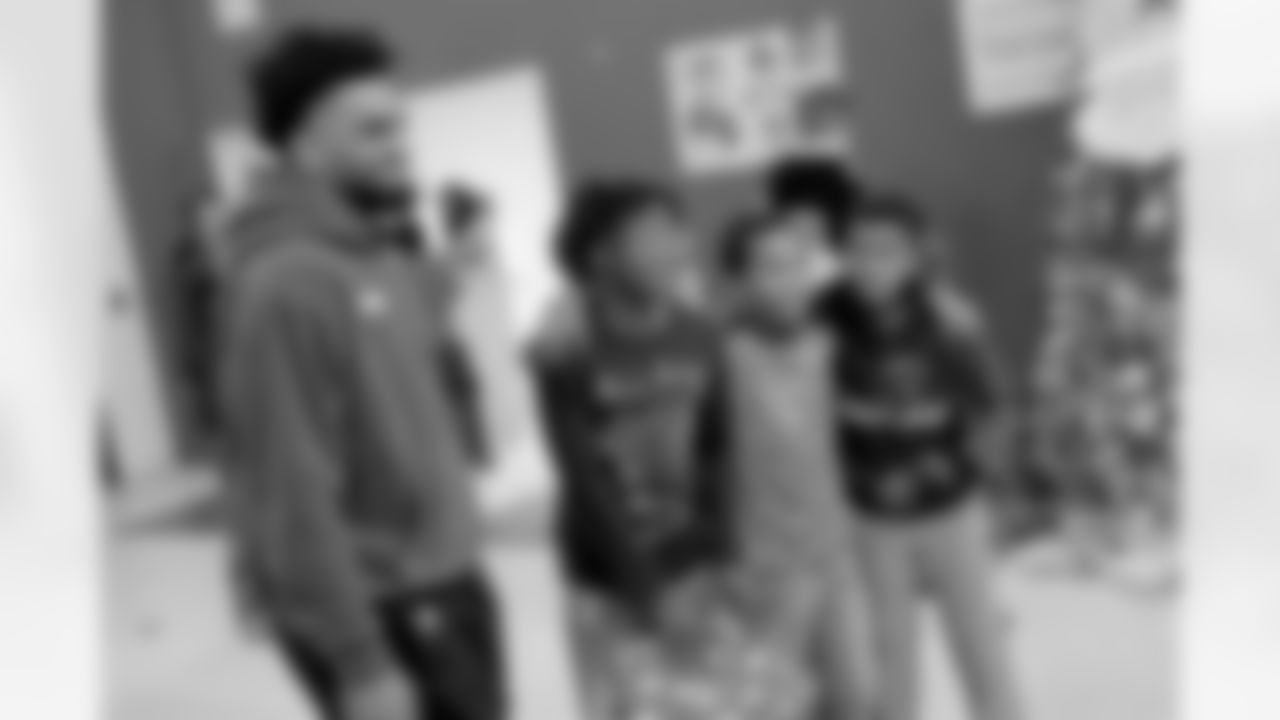 New Orleans Saints wide receiver Chris Olave joined the holiday party at the Slidell Unit of the Boys & Girls Clubs of Southeast Louisiana on Friday, December 16 where he played games with the kids, bought pizzas, answered questions about his life and career, signed autographs, posed for photos, helped hand out gifts and even learned to make his first s'more.