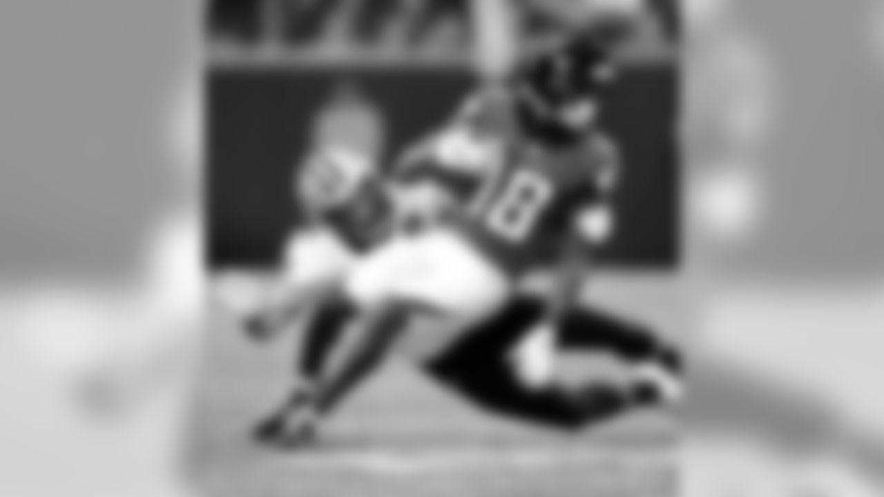 Gallery-NOATLWK3-Action-2560-0256