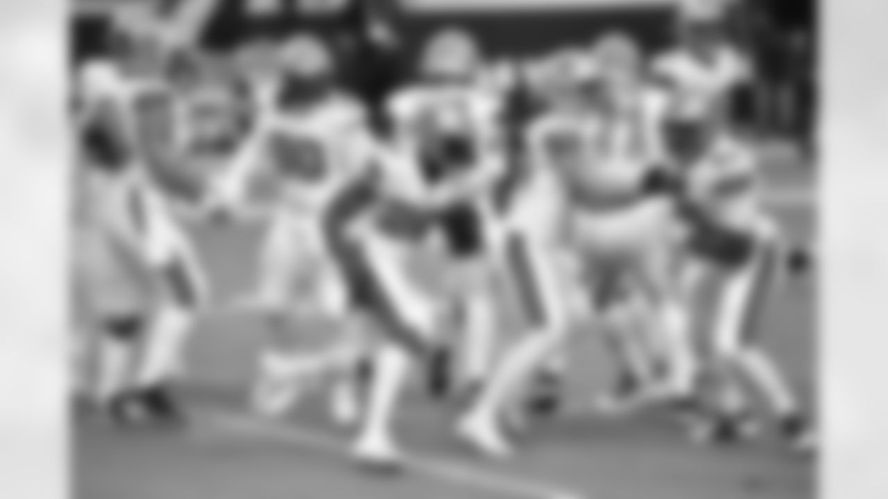 Pregame photos from the New Orleans Saints warmups in Allegiant Stadium ahead tonight's Week 2 "Monday Night Football" matchup against the Las Vegas Raiders.