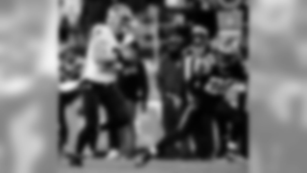 Saints 12 - Carolina 9 (W)
New Orleans Saints 2018 Season
Michael C. Hebert