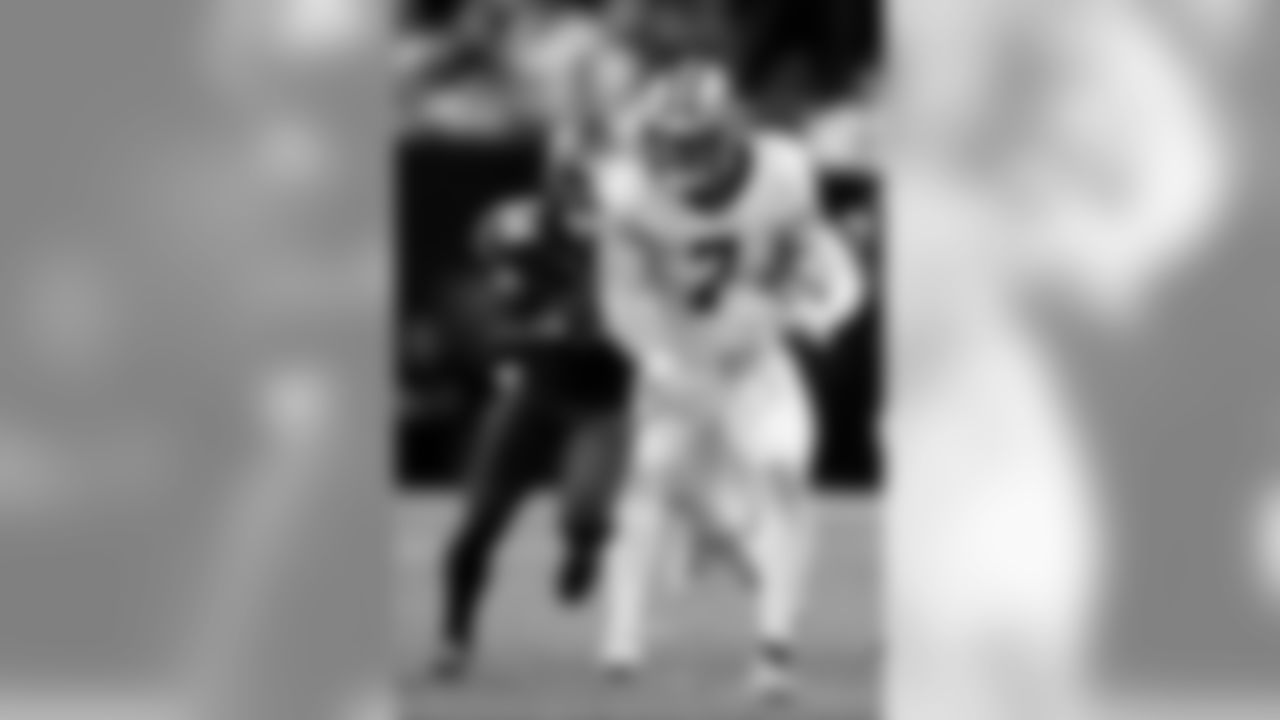 The New Orleans Saints and Minnesota Vikings battle it out in the Wild Card matchup at the Mercedes-Benz Superdome.