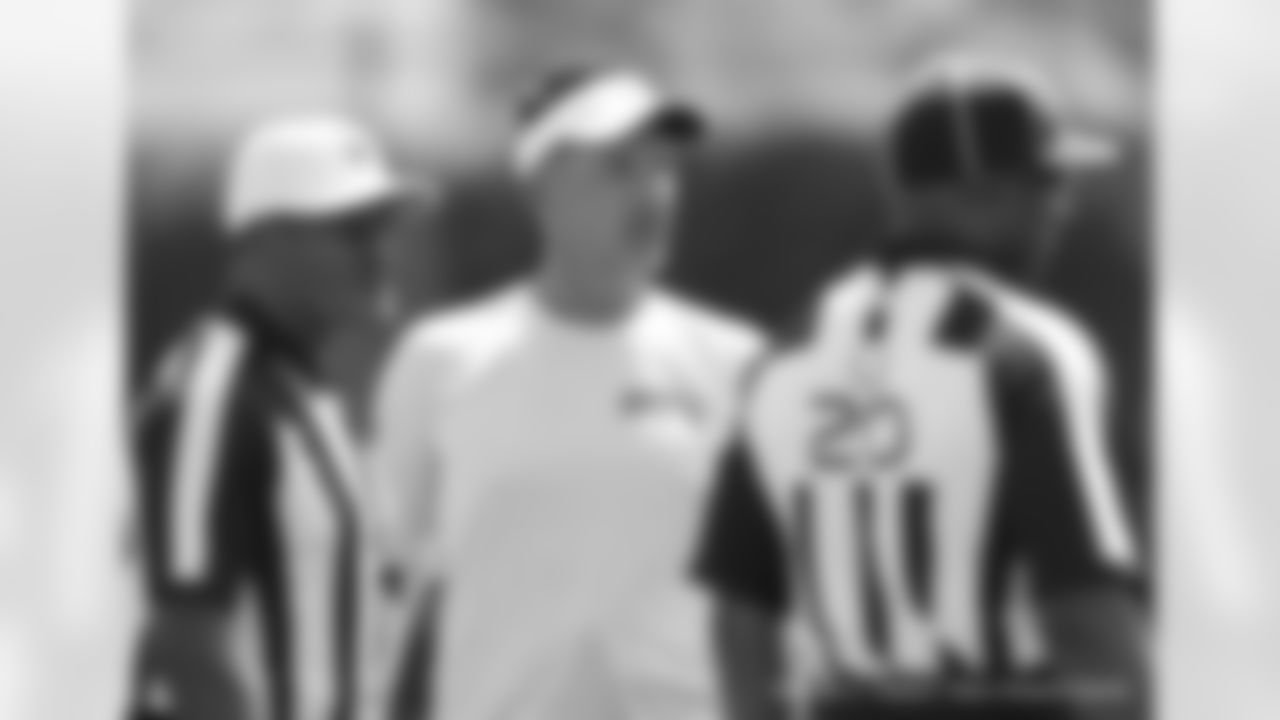 New Orleans head coach Dennis Allen watches Day 1 of 2022 Minicamp at the Ochsner Sports Performance Center on Tuesday, June 14, 2022.