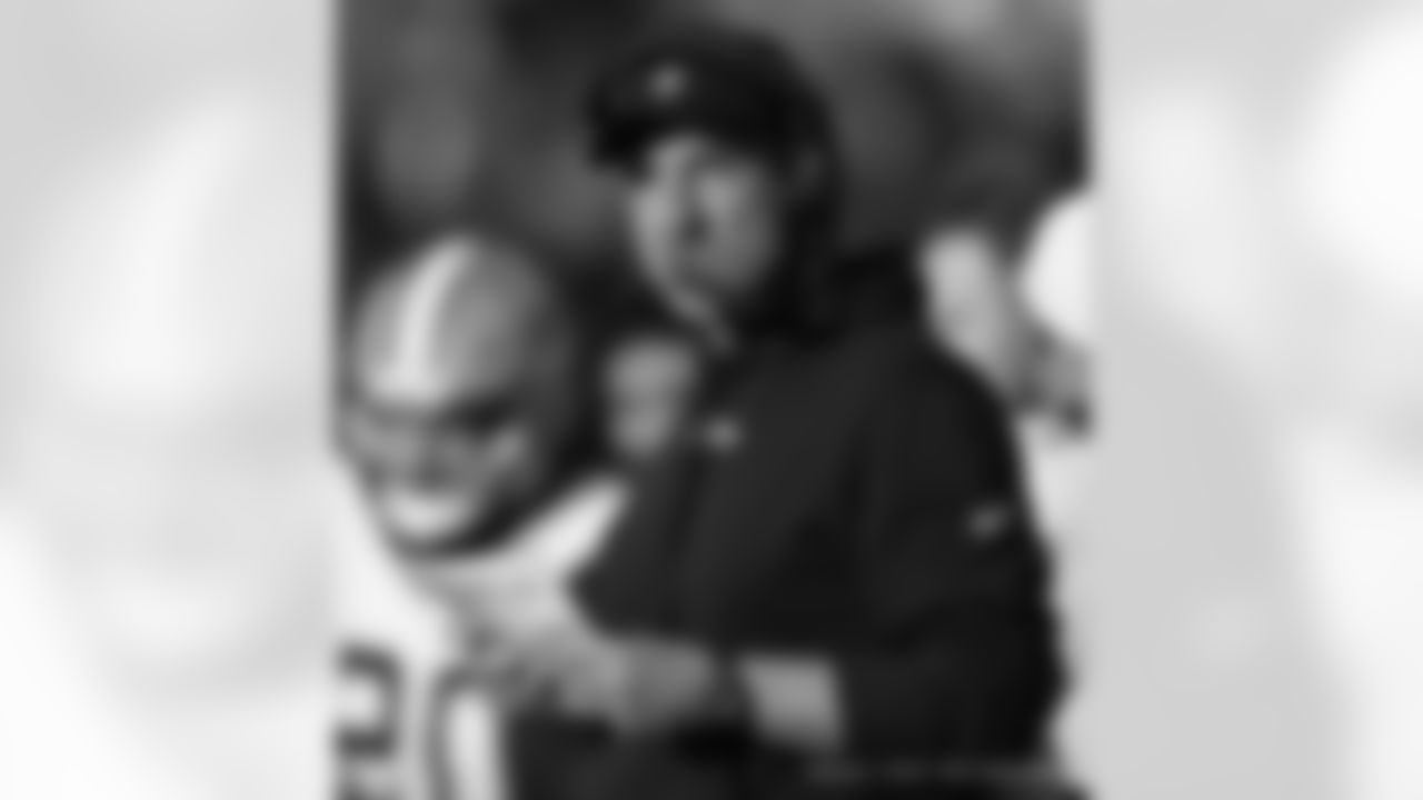 Check out the game action from the New Orleans Saints win against the Philadelphia Eagles in Week 17 of the 2022 NFL season.