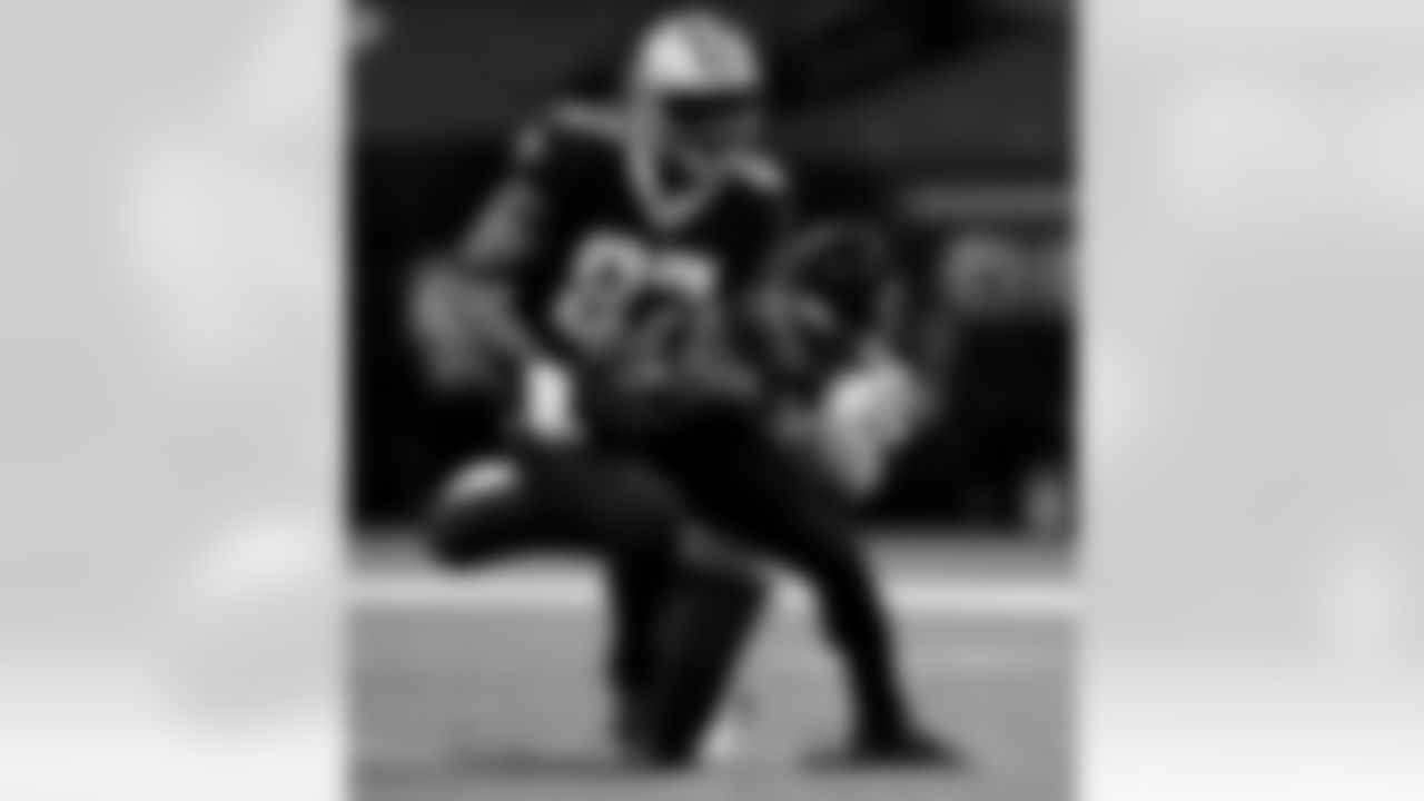 Check out photos of New Orleans Saints tight end Jared Cook in action during the 2020 NFL season.