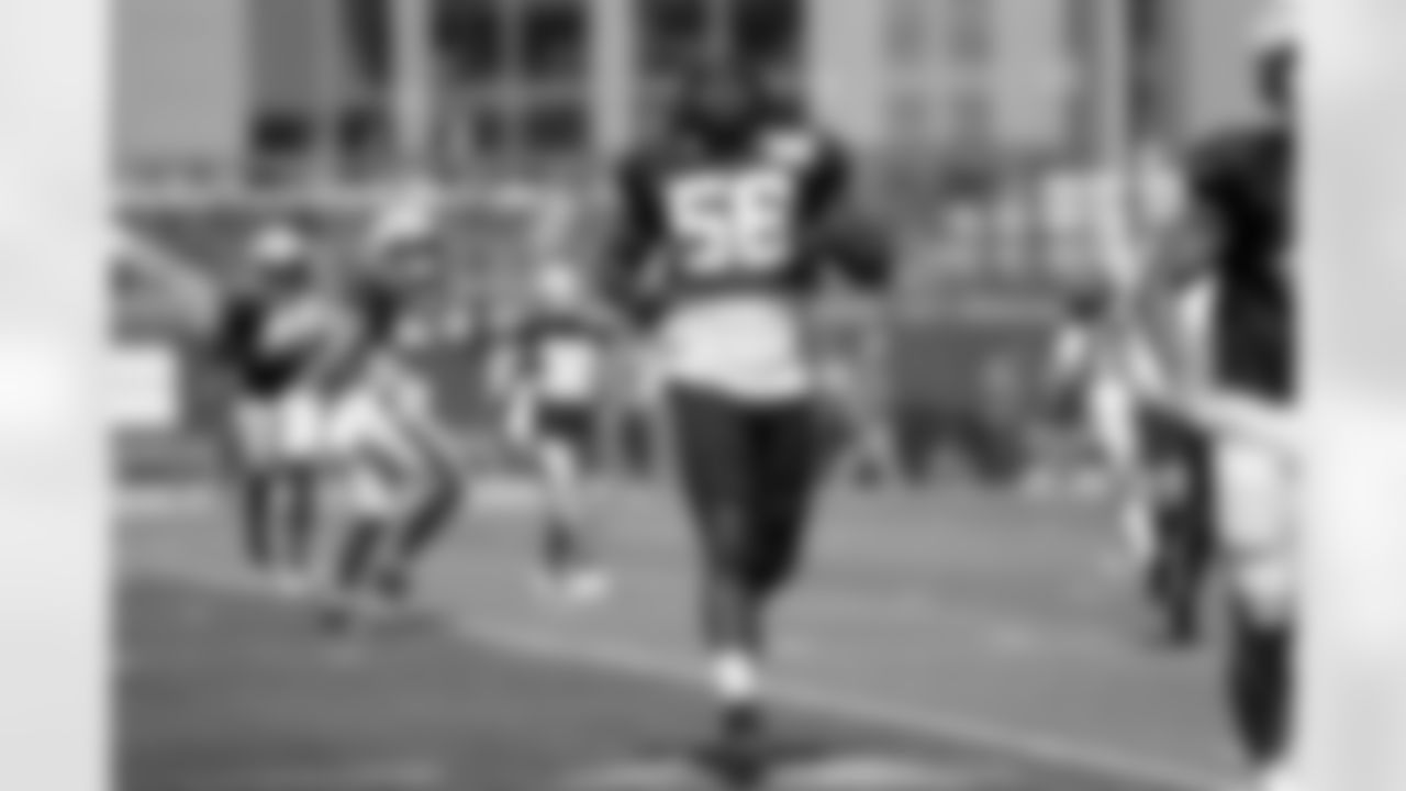 New Orleans Saints linebacker Demario Davis took the field for practice during 2022 Saints Training Camp presented by Rouses Markets on Wednesday, August 17 against the Green Bay Packers at Ray Nitschke Field in Ashwaubenon, Wisconsin ahead of their game in week 2 of the 2022 NFL Preseason.