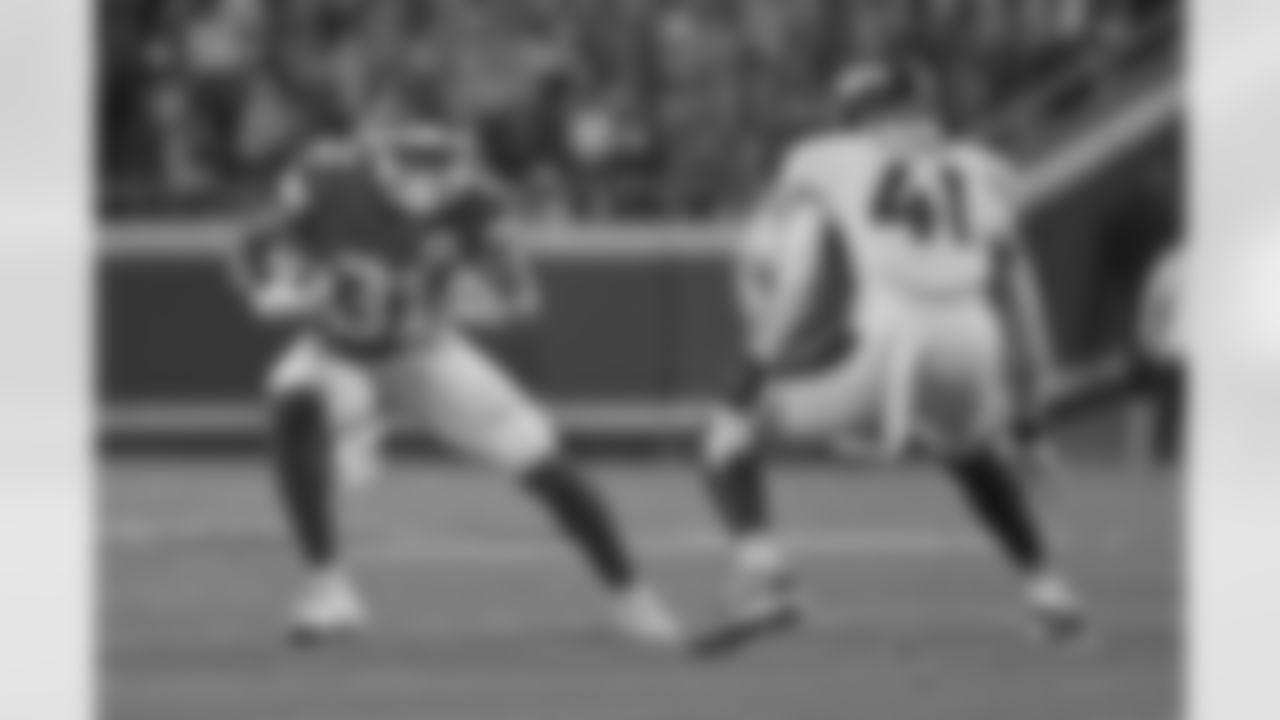 New Orleans Saints announced that they have signed running back Darrel Williams on Tuesday, August 15, 2023. Check out Darrel in action with the Arizona Cardinals and Kansas City Chiefs and during his NFL career.