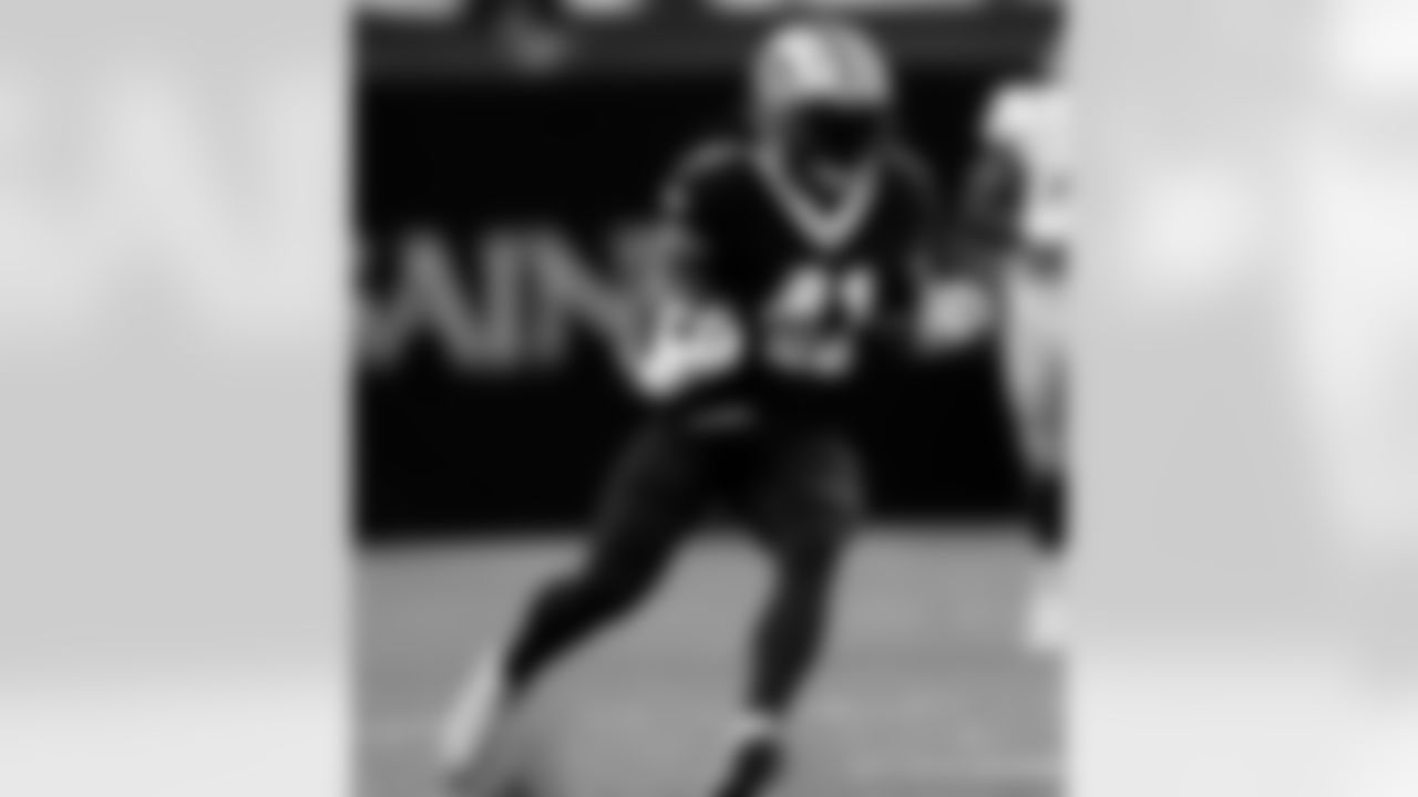 Game action photos from the New Orleans Saints vs. San Francisco 49ers matchup in Week 10 of the 2020 NFL season.
