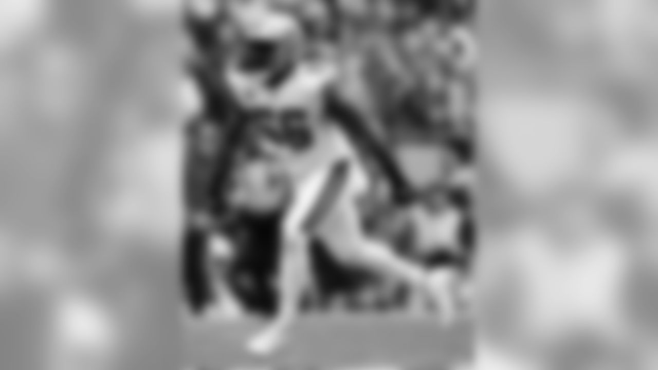 Game action photos of the New Orleans Saints taking on the Seattle Seahawks in week 3 of the 2019 NFL season.