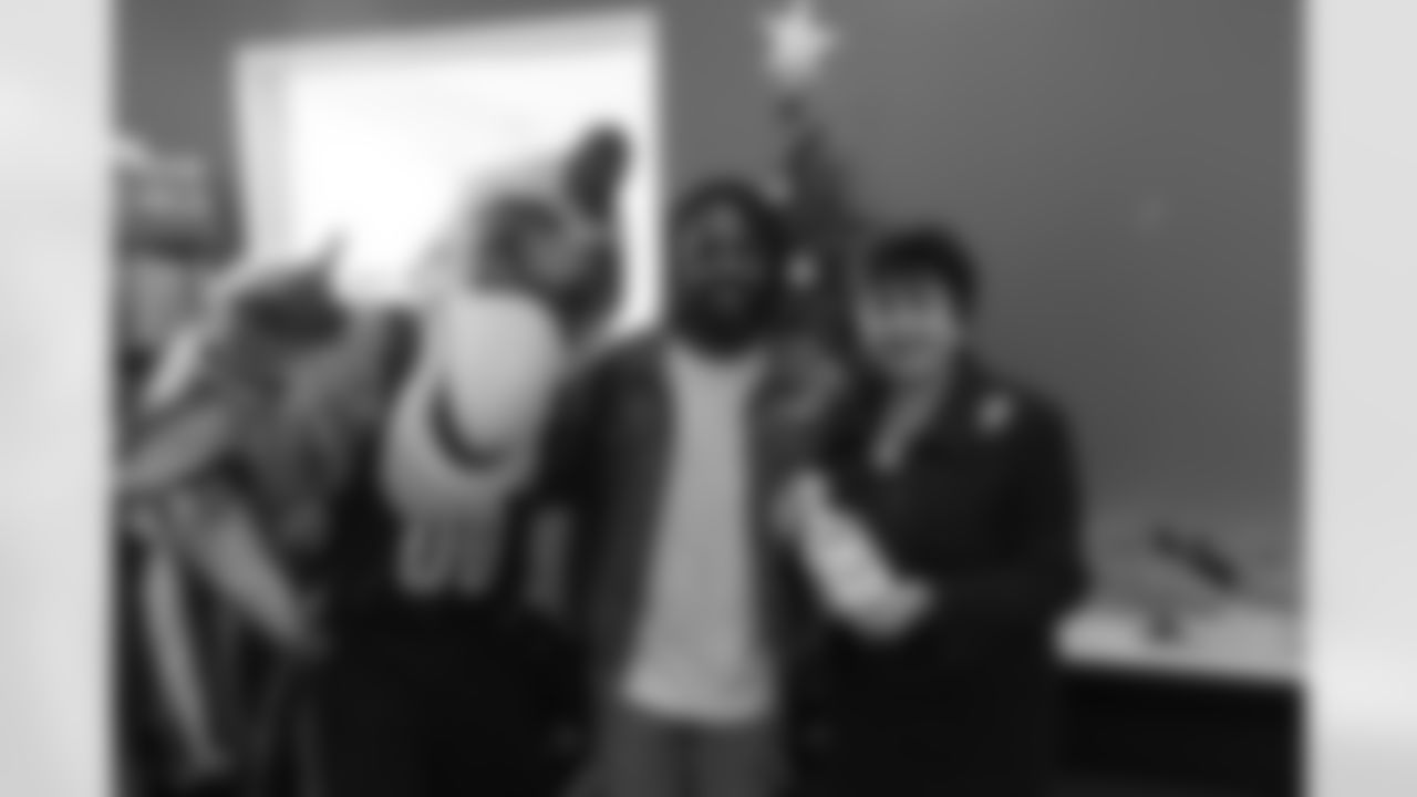 New Orleans Saints owner and Pelicans governor Gayle Benson attended the holiday party of the Bastion community and gifted Rouses gift cards to 58 families on Thursday, December 15 as part of her 2022 Month of Giving for the holiday season.