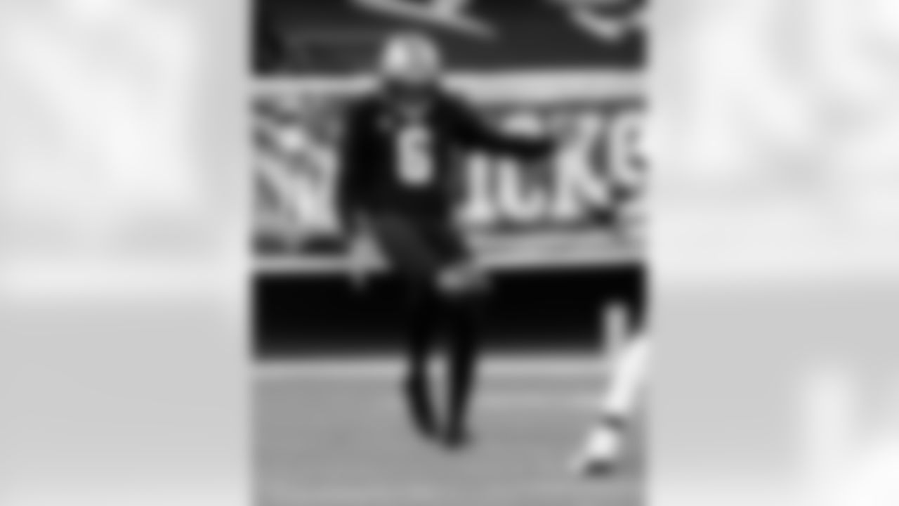 Check out photos of New Orleans Saints punter Thomas Morstead in action during the 2020 NFL season.