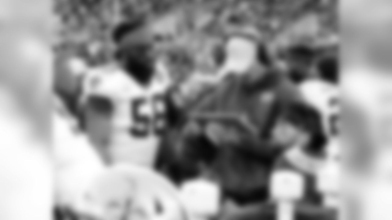 Gallery-Reg-Wk7-Saints-Ravens-Coaches-Staff-102118-028