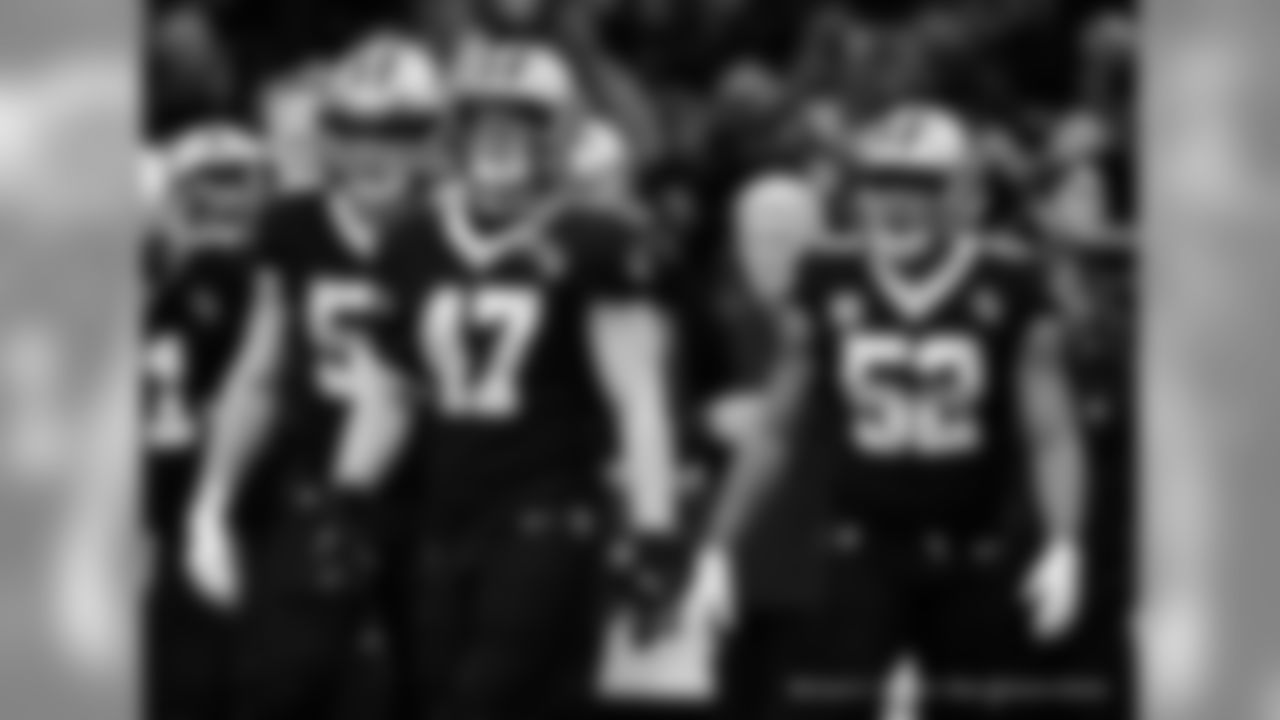 Saints 20 - Eagles 14 (W)
Divisional Game
Michael C. Hebert