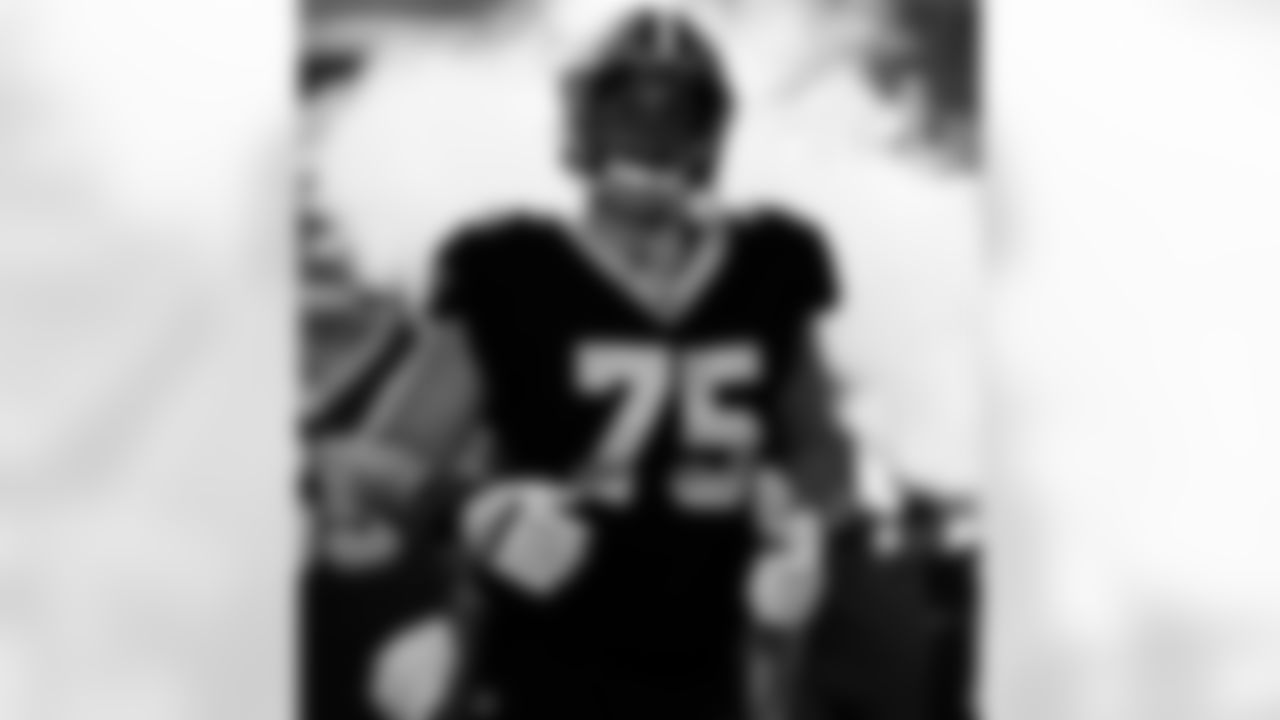 Check out photos of New Orleans Saints offensive guards Andrus Peat, Nick Easton, and Cesar Ruiz in action during the 2020 NFL season.