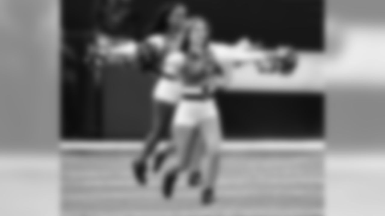 Gallery_Faces_Saintsations_Katie010419_26