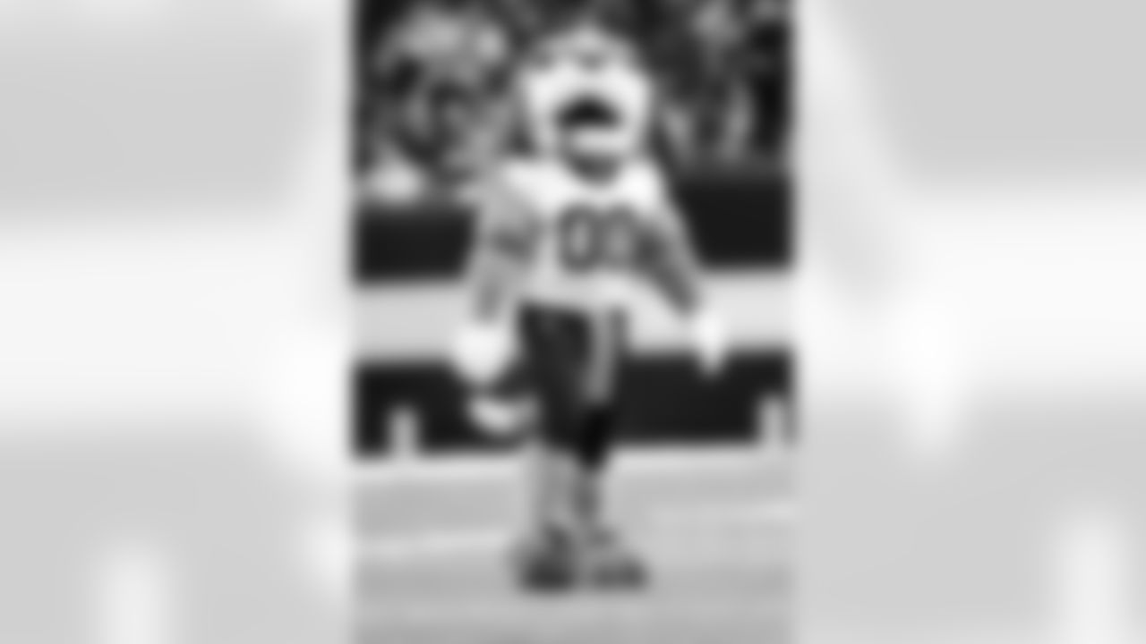 Saints 43 - Redskins 19 (W)
New Orleans Saints 2018 Season
Michael C. Hebert