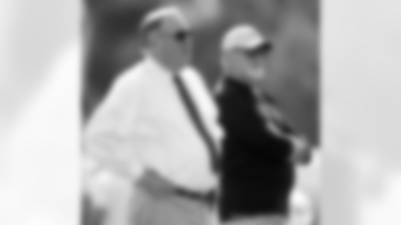 New Orleans Saints president Dennis Lauscha and general manager Mickey Loomis practice during 2022 Training Camp presented by Rouses Markets on Wednesday, July 27.