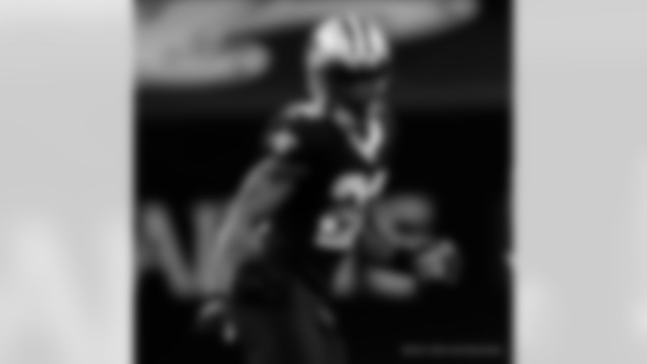 Game action photos from the New Orleans Saints vs. Green Bay Packers matchup in Week 3 of the 2020 NFL season.