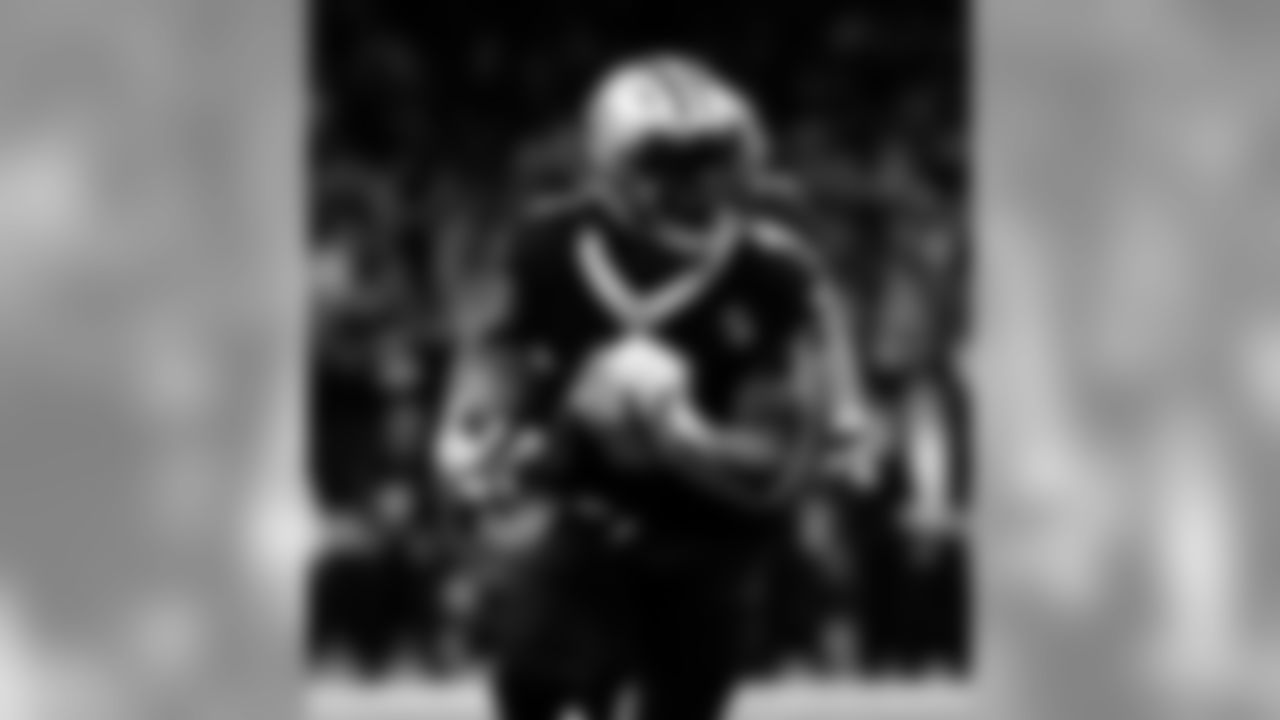Saints 20 - Eagles 14 (W)
Divisional Game
Michael C. Hebert