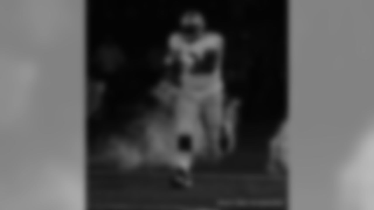 The New Orleans Saints celebrate former guard Jahri Evans as he is inducted into the Saints Hall of Fame class of 2020.