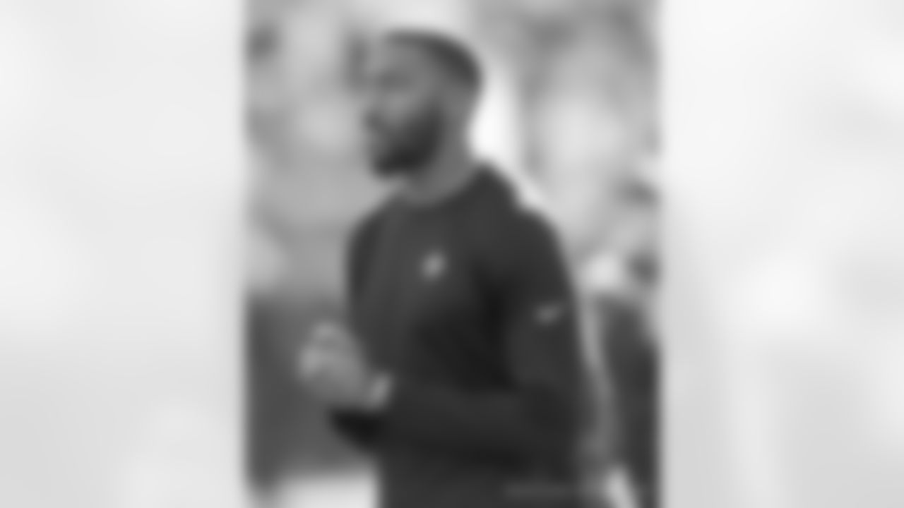 Check out the team arrivals and preparations from the New Orleans Saints ahead for their Week 12 matchup against the San Francisco 49ers.