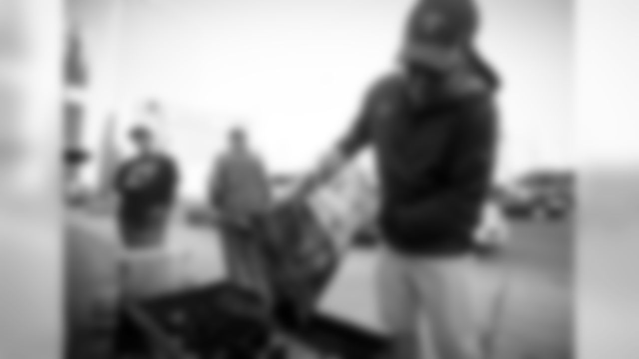 Gallery-Fans-2560-1440-0423