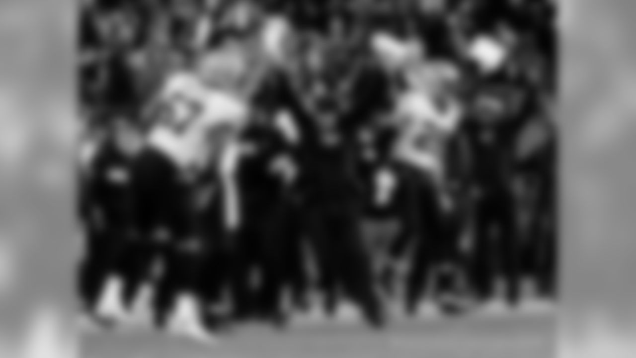 Saints 12 - Carolina 9 (W)
New Orleans Saints 2018 Season
Michael C. Hebert