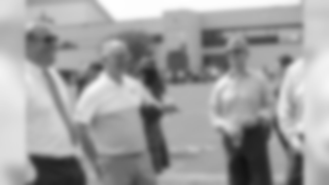 Gallery-John-Bel-Edwards-2660-1440-0635