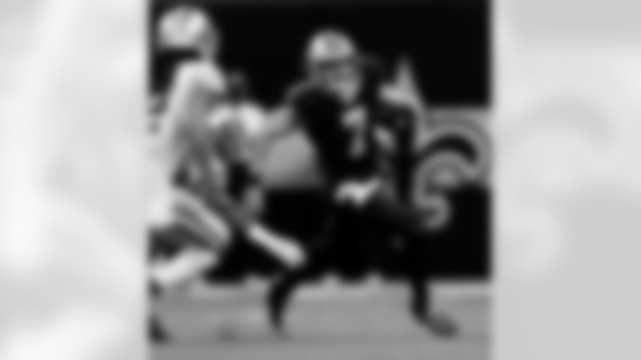 2020 REGULAR SEASON
Saints 27 - 49ers 13 (W)
All Images Copyright Michael C. Hebert